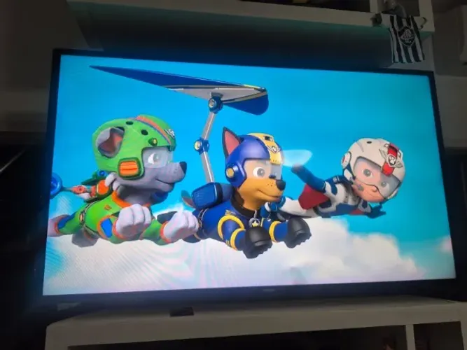 Vendo TV smart de 50" sem nenhum defeito
