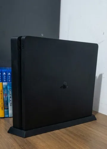 PS4 slim