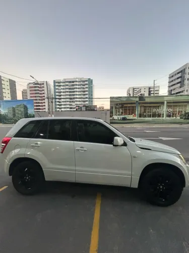 Suzuki Grand Vitara 2.0 16V 4x2/4x4 5P Mec. 2013