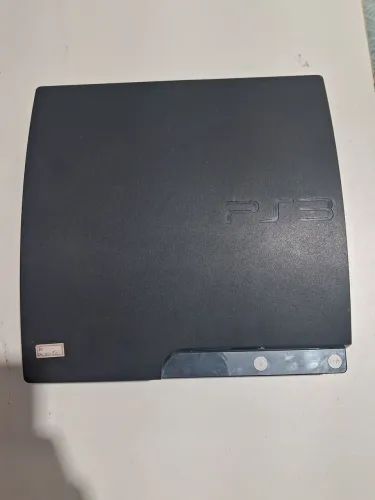 Ps3 slim desbloqueado com 3 jogos mídia física e 7 jogos mídia digital