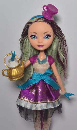 Madeline Hatter (Maddie) - First Chapter - Ever After High