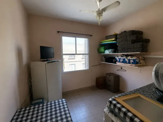 Imóvel para venda possui 27 metros quadrados com 1 quarto em Ocian - Praia Grande - SP