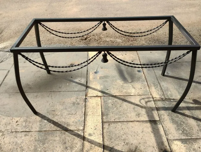 Base metal centro 70x30x38 altura
