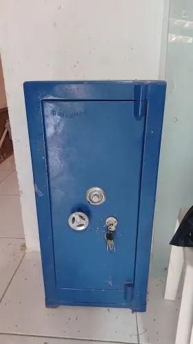 Vendo cofre de segurança