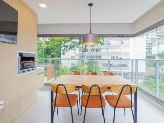 Apartamento totalmente mobiliado, ao lado Oscar Freire