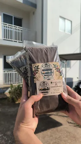 VENDO CAFÉ CASEIRO 100% ARÁBICA.
