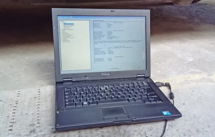 Notebook Dell Core 2 Duo 2gb sem Hd e sem bateria para peças