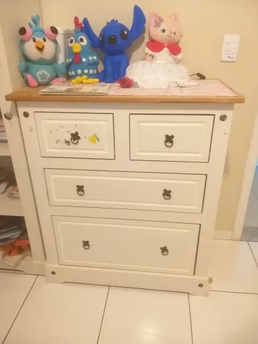 Cômoda Serpil