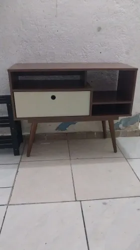 Rack pequeno para TV Em ótimo estado FAÇO ENTREGA 