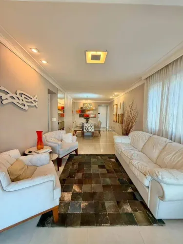 Exclusividade na Praia da Costa: Apartamento com 3 Suítes