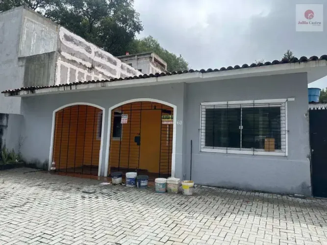 ALUGO EXCELENTE CASA COMERCIAL COM 14 AMBIENTES NO BAIRRO DE SANTO AMARO - RECIFE