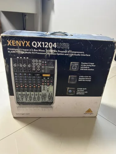 Mesa de Som Behringer Xenyx QX1204USB - Excelente Estado