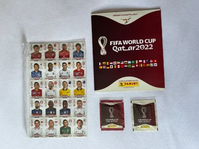 Vendo kit completo Panini Copa do Mundo Qatar 2022