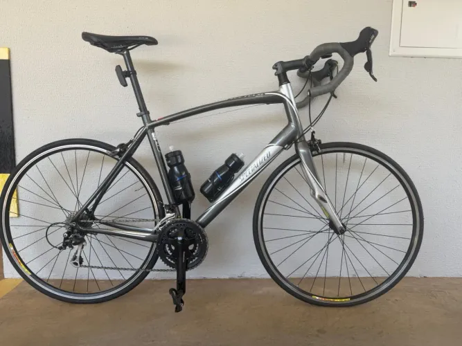 ** OPORTUNIDADE ** BIKE SPEED/ROAD SPECIALIZED