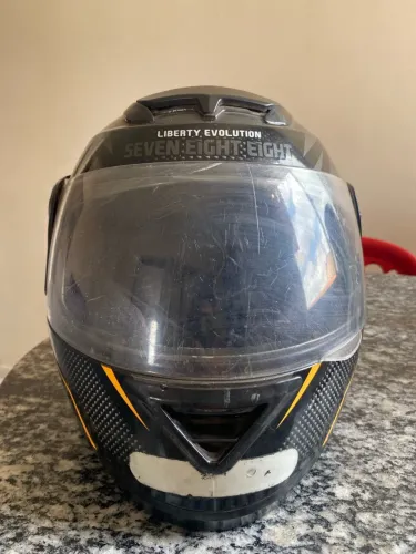 Vendo Capacete de Moto!