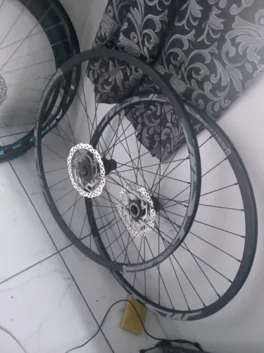Aros 29 TSW (cubos e discos shimano)
