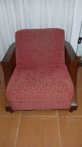 Poltronas madeira maciça