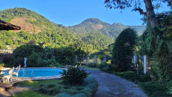CASA DUPLEX DE ALTO PADRÃO NO ALTO DA BOA VISTA - VENDA E/OU LOCAÇÃO COMPOSTA DE 6 QUARTOS