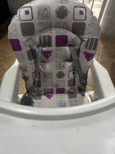 Cadeirinha de alimentação