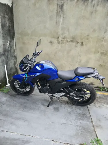MOTO YAMAHA FAZER FZ25 ABS CONNECTED.