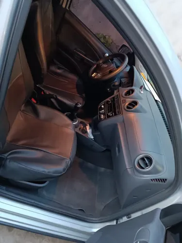 Volkswagen Gol Geração VI Track 1.0 8V MI Total Flex Mec. 4P 2015