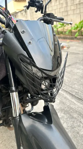 Fz25 preta fosca