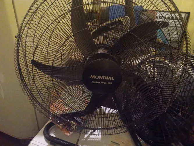 Vendo ventilador td reformado de 55 cm por 250.00 nao entrego