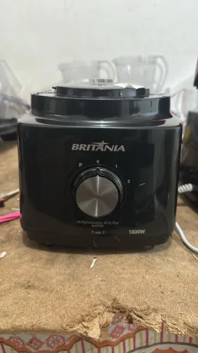 multiprocessador Britania all in one BMP900 (só o motor sem acessorios nenhum )
