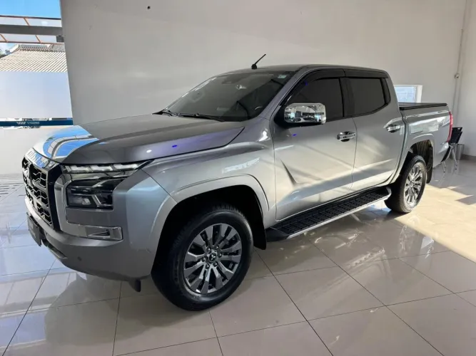 Mitsubishi TRITON HPE-S 2.4 CD 4X4 TB Diesel Aut. 2026
