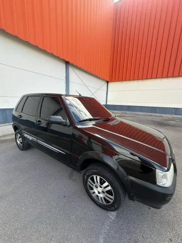 Fiat Uno Mille Celeb. WAY Econ. 1.0 F.flex 4P 2010
