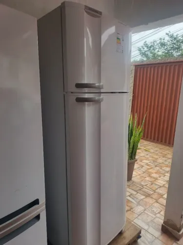 Vendo geladeira duplex