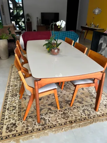 Belíssima mesa nova Casa Verde