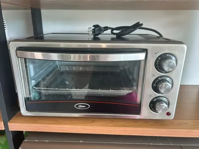 Forno elétrico Oster 15 litros