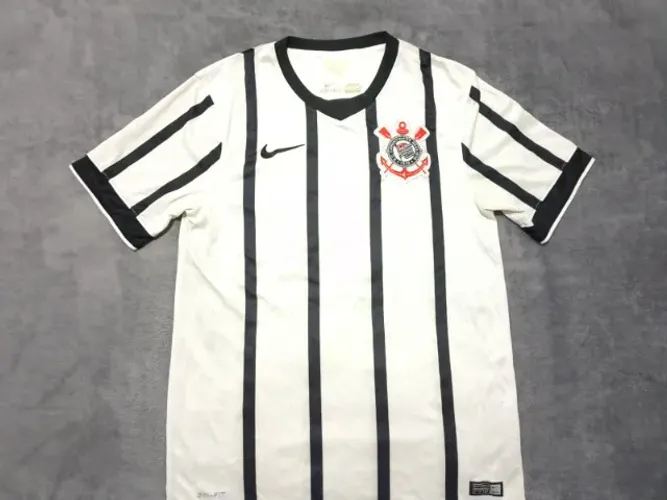 Camisa Oficial Corínthians 2014 Nike #10, tamanho M (50x71cm).