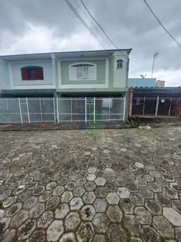 Casa com 3 dormitórios para alugar, 160 m² por R$ 3.558,33/ano - Jardim Mesquita - Jacareí