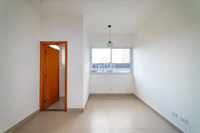 Sala comercial para locação no Portal dos Ipês!