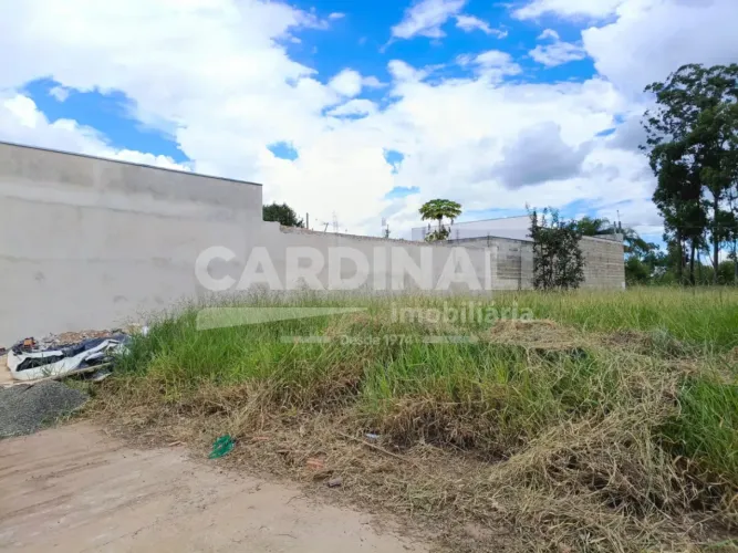 Terreno Padrão em São Carlos