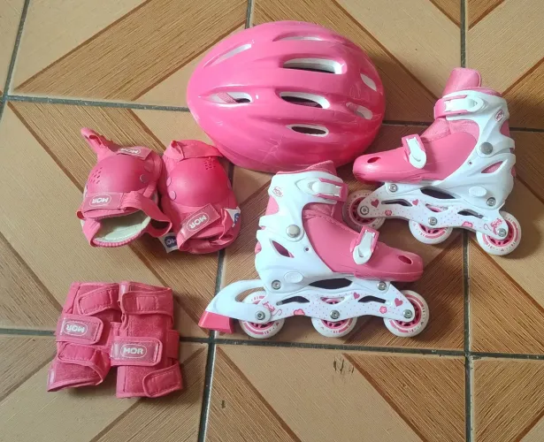 Patins bem conservado, usado poucas vezes, kit completo 33-36