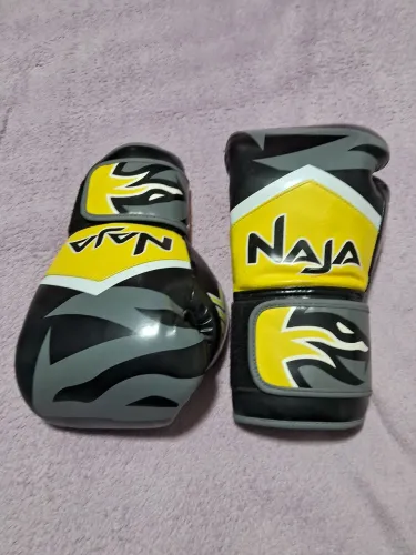 Par de Luvas Naja - lutas Muay Thay Boxe - Usadas