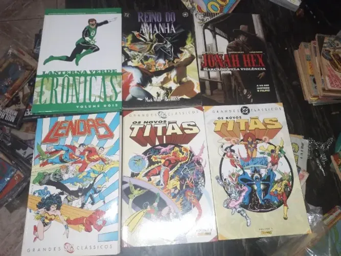 Lote de 5 hqs Lanterna Verde Titãs e outros