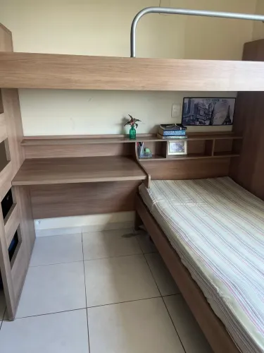 * Beliche Moderna com Mesa de Estudos Integrada