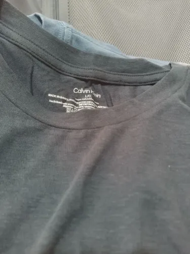 Camisas importadas x xl new balance Calvin Klein preço por unidade