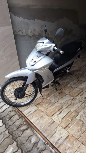 Yamaha Cripton 115 , 2012, dois pneus novos, bateria nova, baixo km, IPVA 2026 pago.