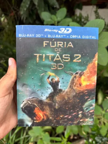 filme dvd blu-ray 3d fúria de titãs 2 - contém 2 dvds 1 3D + 1 2D