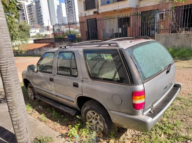 Carro para retirada de peças