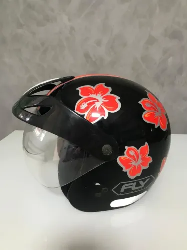 Capacete