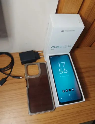Moto G56 256 GB seminovo