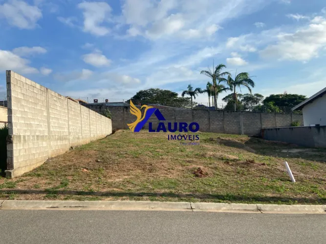 Terreno à venda em Vinhedo-SP, no bairro Marambaia, com 250m² de área!