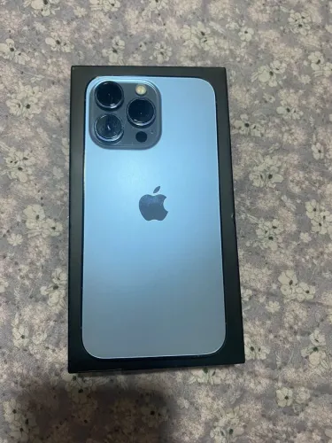 iPhone 13 Pro , sem nenhuma marca de uso , *65