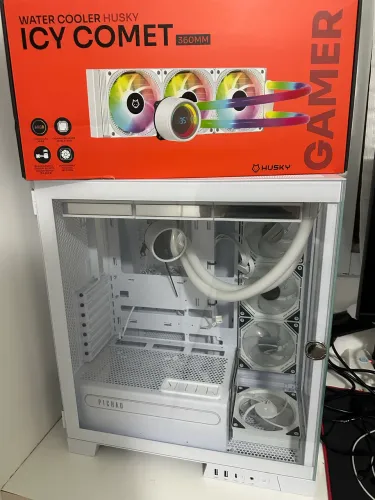 Gabinete + Water Cooler Husky + Fans Aigo Darkflash